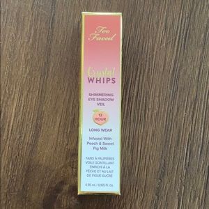 Too Faced Crystal Whips - It’s Lit